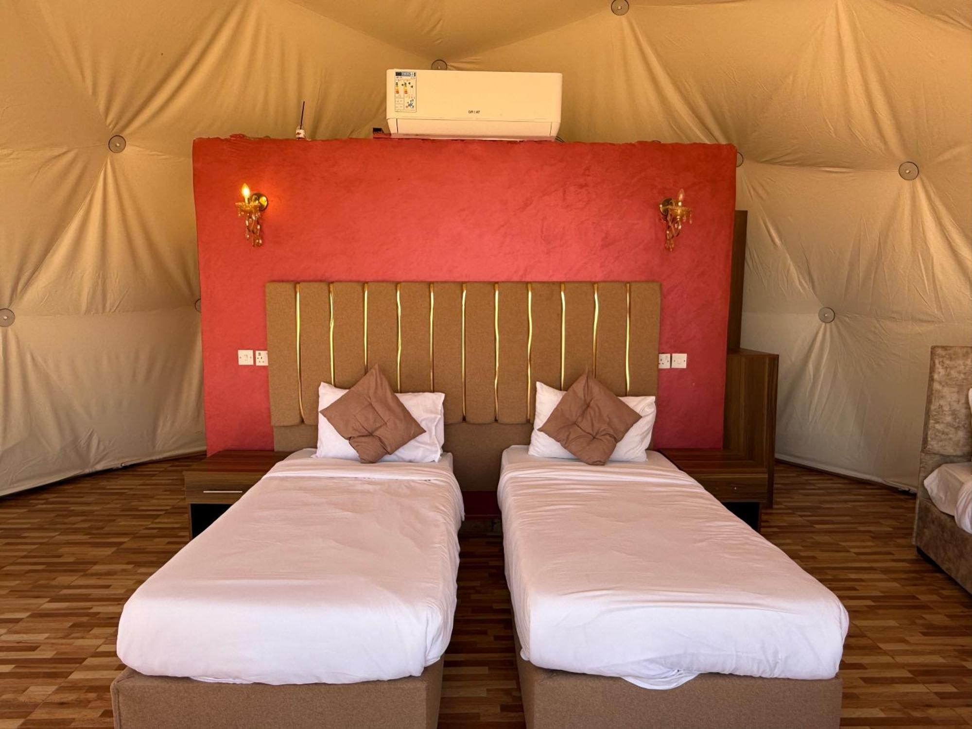 Rum Luxury Camp Wadi Rum Exterior photo